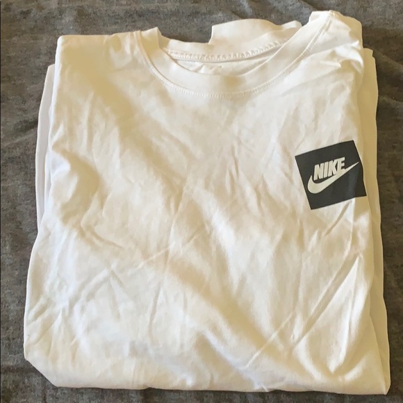 Nike long sleeve - Picture 1 of 2